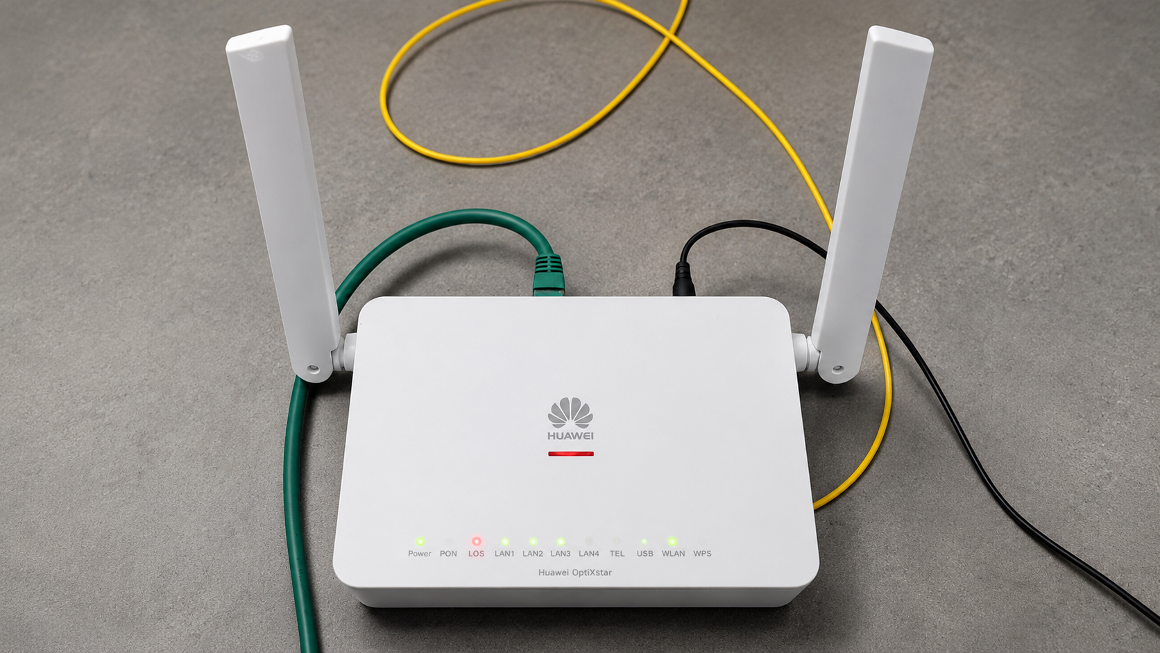 Terminal Huawei z Wi-Fi i kontrolkami LAN1–LAN4; zdjęcie poglądowe urządzenia